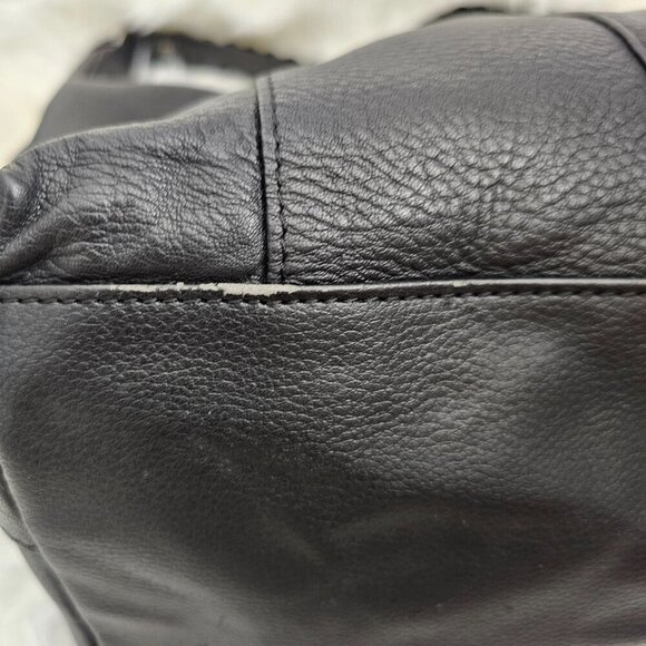 Kenneth Cole Reaction Vegan Pebble Leather Pocket Black Shoulder Bag - Picture 13 of 14